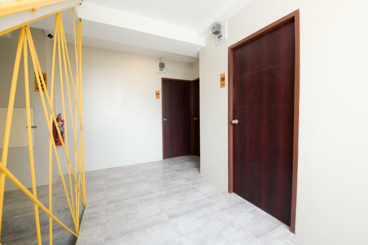Oyo 347 Southside Residence Pattaya Exterior photo